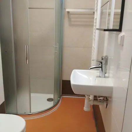 Pod Kastany 3*